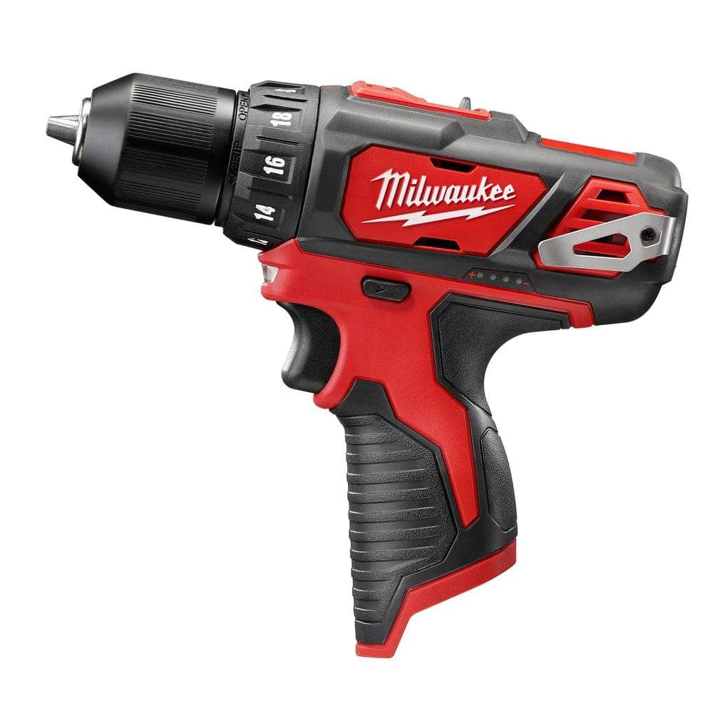 Milwaukee M12 3/8 in Cordless Drill Driver  275 in-lbs  1500 RPM